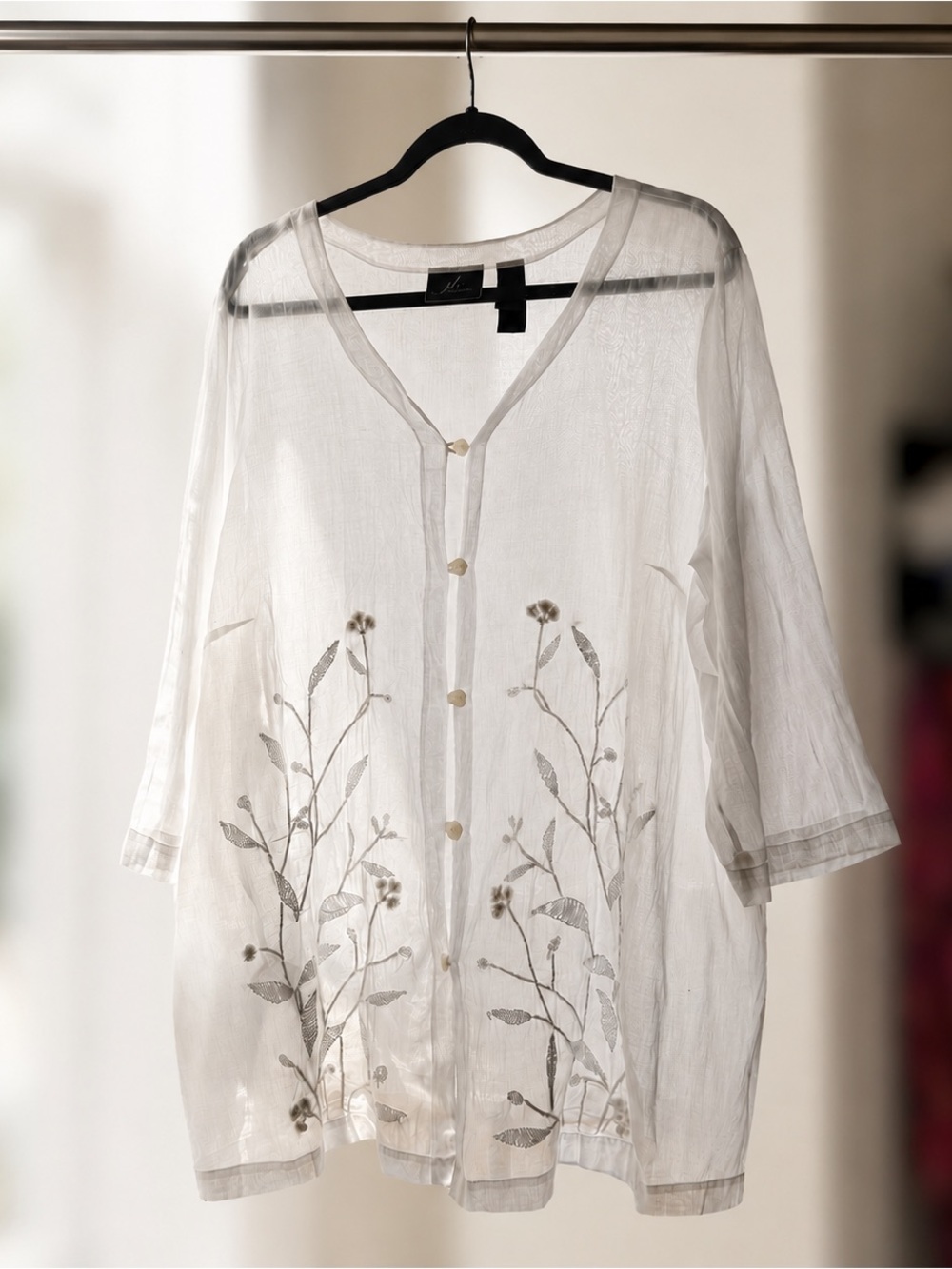 Vtg cottagecore white embroidered 100% cotton button down tunic top, size 3x